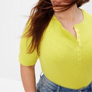 GAP Slub Henley Ribbed Soft Stretch T-Shirt in Sulphur Yellow